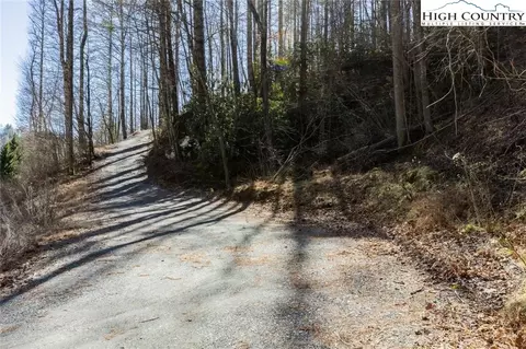 8076 Elk Creek Rd, Deep Gap, NC 28618 photo 32