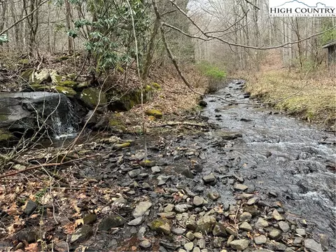 1891 Rainbow Trl, Boone, NC 28607 photo 2