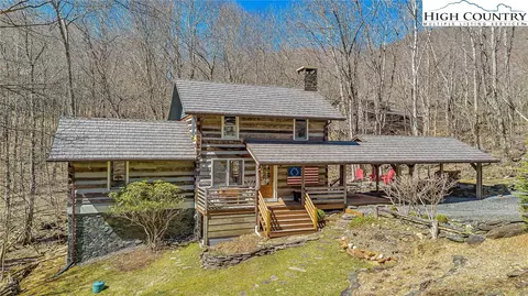 200 Gorge Overlook Rd, Todd, NC 28684