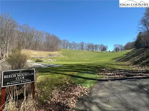 102 Cherry Gap Rd, Beech Mountain, NC 28604