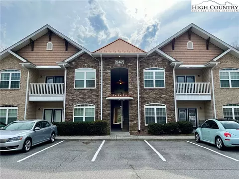 247 Eli Hartley Dr #107, Boone, NC 28607