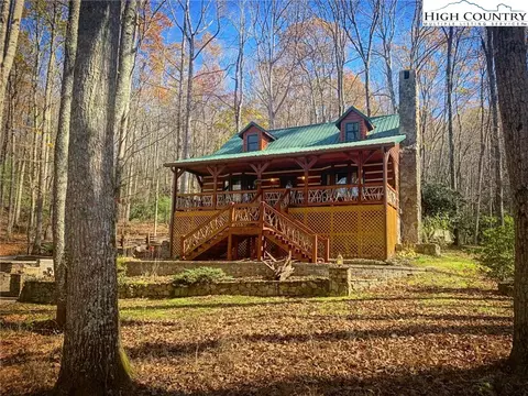 402 Trojan Horse Cir, Fleetwood, NC 28626