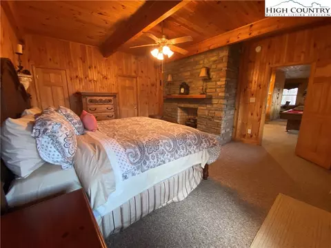 395 Skyview St, Deep Gap, NC 28618 photo 32