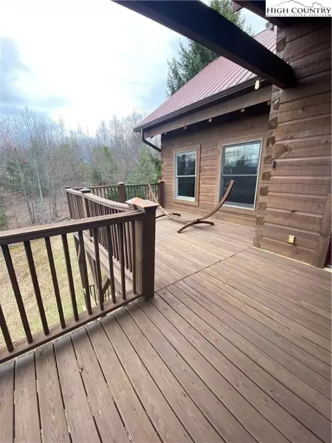 395 Skyview St, Deep Gap, NC 28618 photo 8