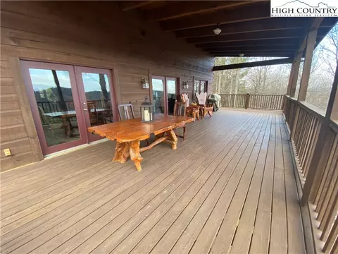 395 Skyview St, Deep Gap, NC 28618 photo 9