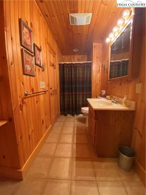 395 Skyview St, Deep Gap, NC 28618 photo 34