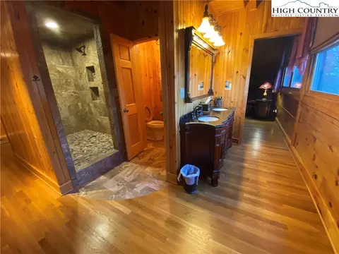 395 Skyview St, Deep Gap, NC 28618 photo 24