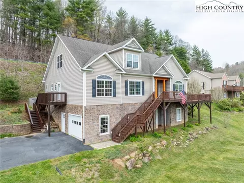 Exterior - 202 Herman Ln, Boone, NC 28607 photo 4 of 8