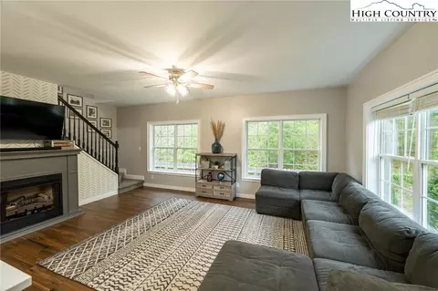 Living - 202 Herman Ln, Boone, NC 28607 photo 3 of 6