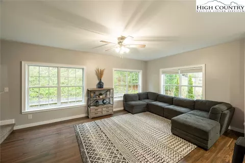 Living - 202 Herman Ln, Boone, NC 28607 photo 4 of 6