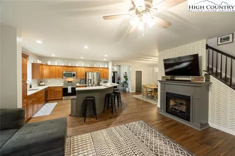Living - 202 Herman Ln, Boone, NC 28607 photo 6 of 6
