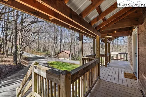 150 Red Feather Trl, Boone, NC 28607 photo 4