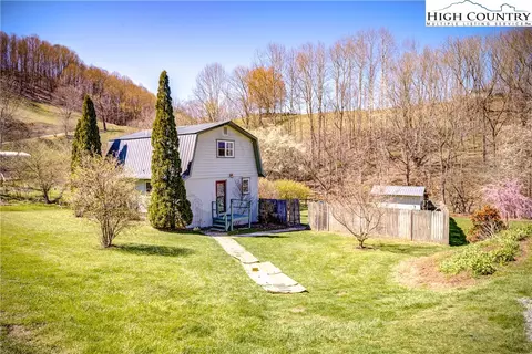 376 Burl Lawrence Rd, Vilas, NC 28692