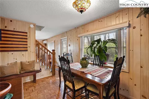 556558 Thorncliff Dr, Seven Devils, NC 28604 photo 12