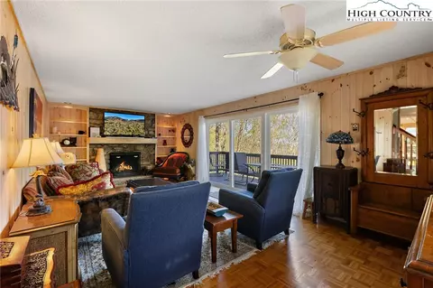 556558 Thorncliff Dr, Seven Devils, NC 28604 photo 16