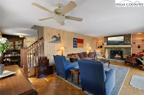 556558 Thorncliff Dr, Seven Devils, NC 28604 photo 17