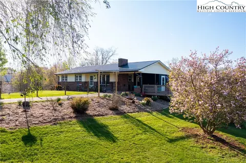 135 Rivers Edge Rd, Sparta, NC 28675