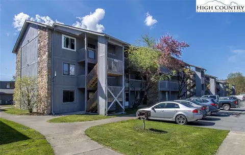 160 Zeb St #C-202, Boone, NC 28607