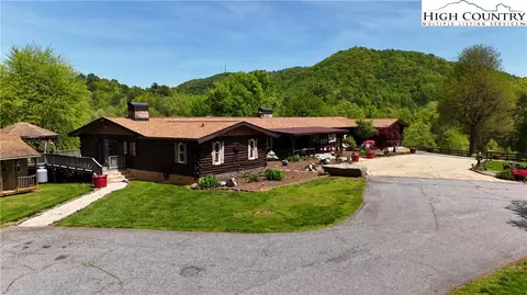 2210 Setzers Creek Rd, Lenoir, NC 28645