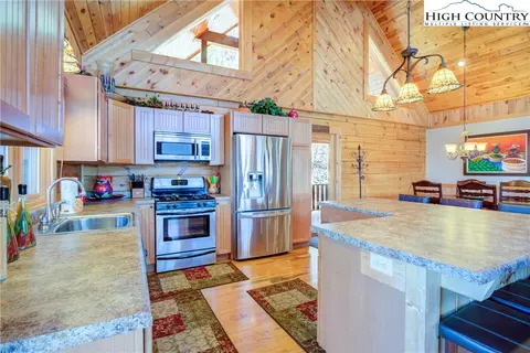 Kitchen - 83 Ladybug Ln, Sparta, NC 28675 photo 4 of 5