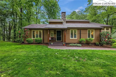 366 Fawn Dr, Boone, NC 28607