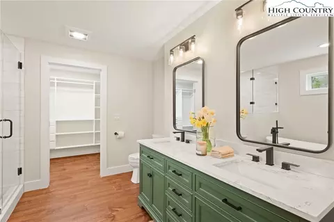 Bath - 206 Dotson Mountain Trl, Boone, NC 28607 photo 3 of 7
