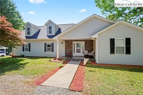 467 Pads Rd, Wilkesboro, NC 28697