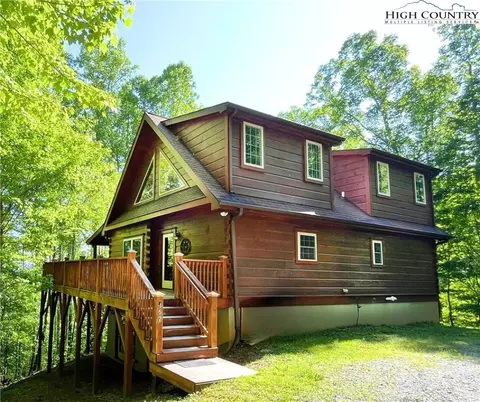 157 Kissing Deer, Banner Elk, NC 28604