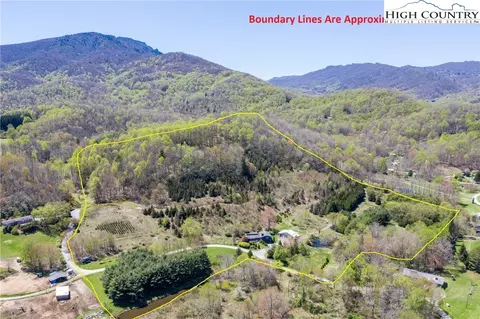 276 Stella Taylor Rd, Boone, NC 28607
