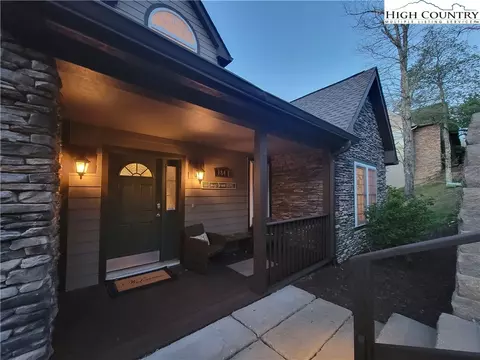 184 Cloud Nine Dr, Boone, NC 28607