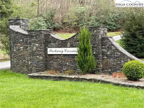 40 East Cielo, Blowing Rock, NC 28605
