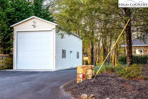 Exterior - 190 Ridge Rd, Roaring Gap, NC 28668 photo 7 of 9