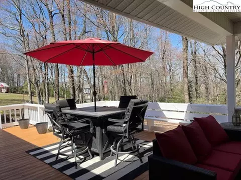 Exterior - 190 Ridge Rd, Roaring Gap, NC 28668 photo 2 of 9