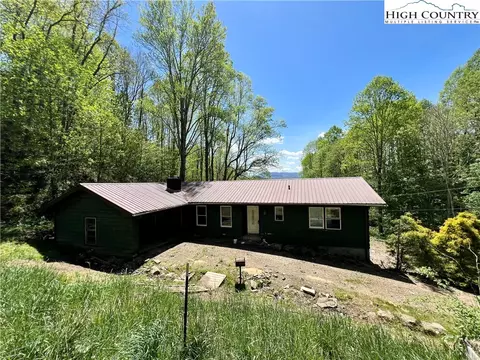 686 Will Perry Rd, Vilas, NC 28692