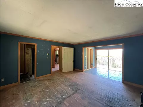 686 Will Perry Rd, Vilas, NC 28692 photo 9