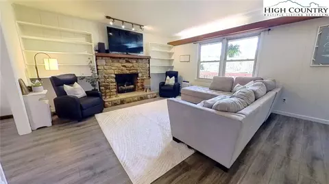 Living - 306 Green Briar Rd, Boone, NC 28607 photo 2 of 3