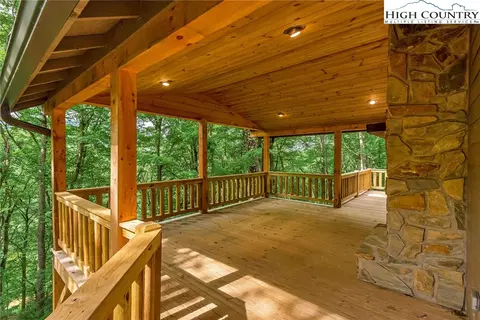 224 Monarch Dr, Todd, NC 28684 photo 6