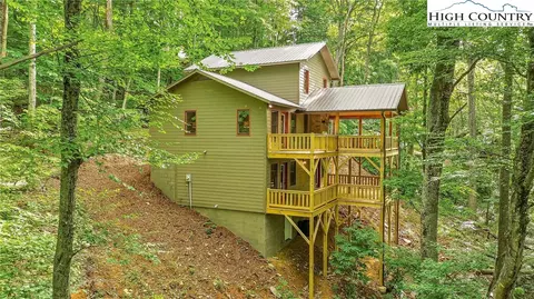 224 Monarch Dr, Todd, NC 28684 photo 2