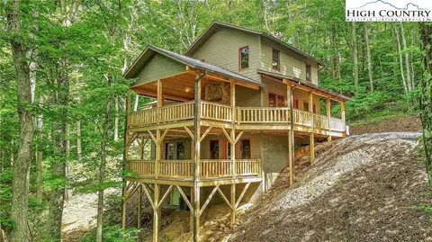 224 Monarch Dr, Todd, NC 28684