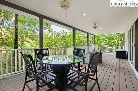 107 Huckleberry Ln, Beech Mountain, NC 28604 photo 3