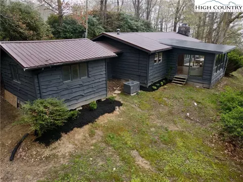 Exterior - 201 Abbey Rd, Boone, NC 28607 photo 3 of 13