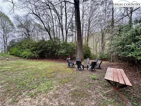 Exterior - 201 Abbey Rd, Boone, NC 28607 photo 4 of 13