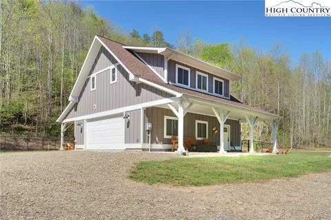15575 W Us Hwy 421 Hwy, Purlear, NC 28665 photo 2