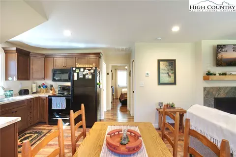 15575 W Us Hwy 421 Hwy, Purlear, NC 28665 photo 26
