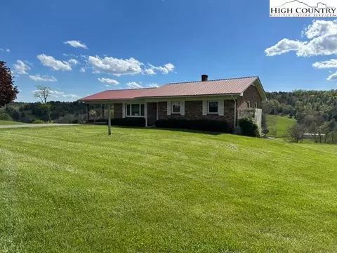 Exterior - 60 Sunset Ln, Independence, VA 24348 photo 3 of 13