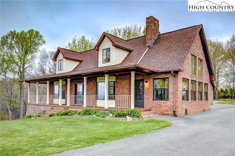 908 Cool Woods Dr, Boone, NC 28607