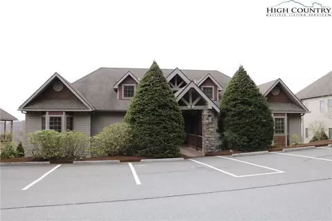 439 Craggy Pt #2 A, Sugar Mountain, NC 28604