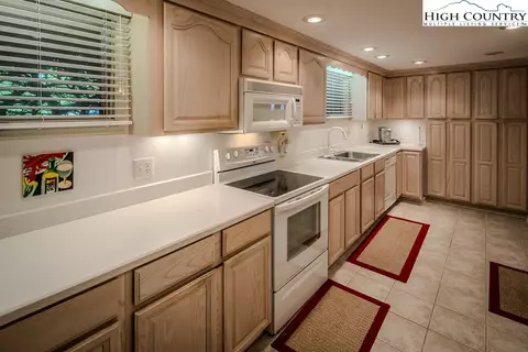 122 Hornbeam, Boone, NC 28607 photo 13