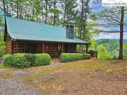 507 W Ridge Rd, Ferguson, NC 28624
