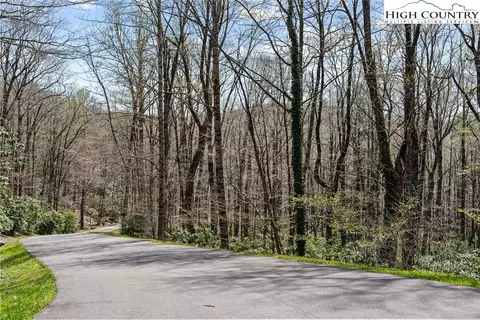 632 Rock Ledge Way #6, Linville, NC 28646